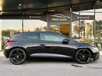 Volkswagen Scirocco 2009 - 11990 EUR, 178000 km - AUTO.MOTO.pt - 178000km - foto 14 de 17