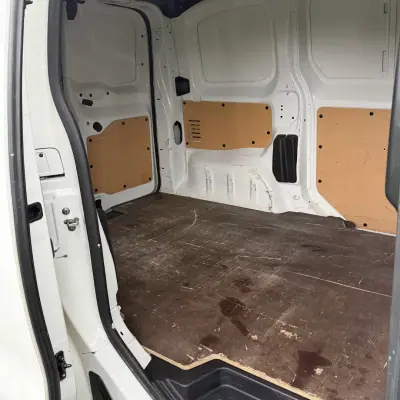 Peugeot Expert 2016 - 12990 EUR, 180000 km - AUTO.MOTO.pt - 180000km - foto 7 de 27