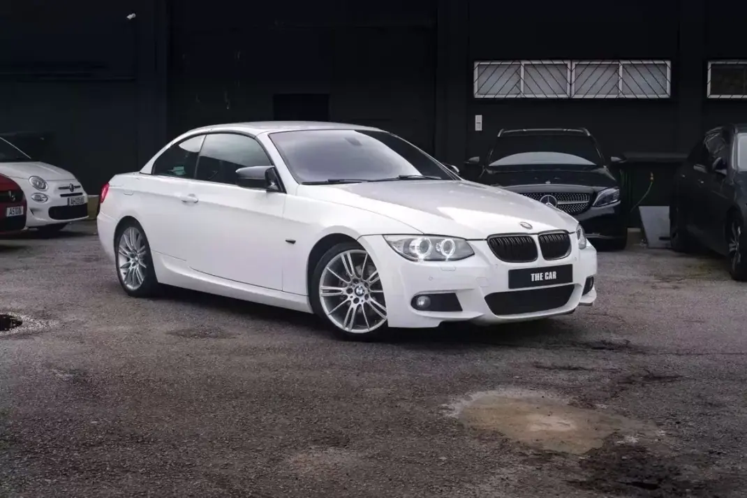 BMW 320 2016 - 18900 EUR, 230000 km - AUTO.MOTO.pt - 230000km - foto 1 de 28