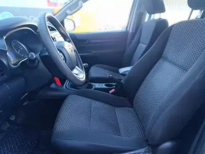 Toyota Hilux 2017 - 27900 EUR, 128583 km - AUTO.MOTO.pt - 128583km - foto 13 de 19