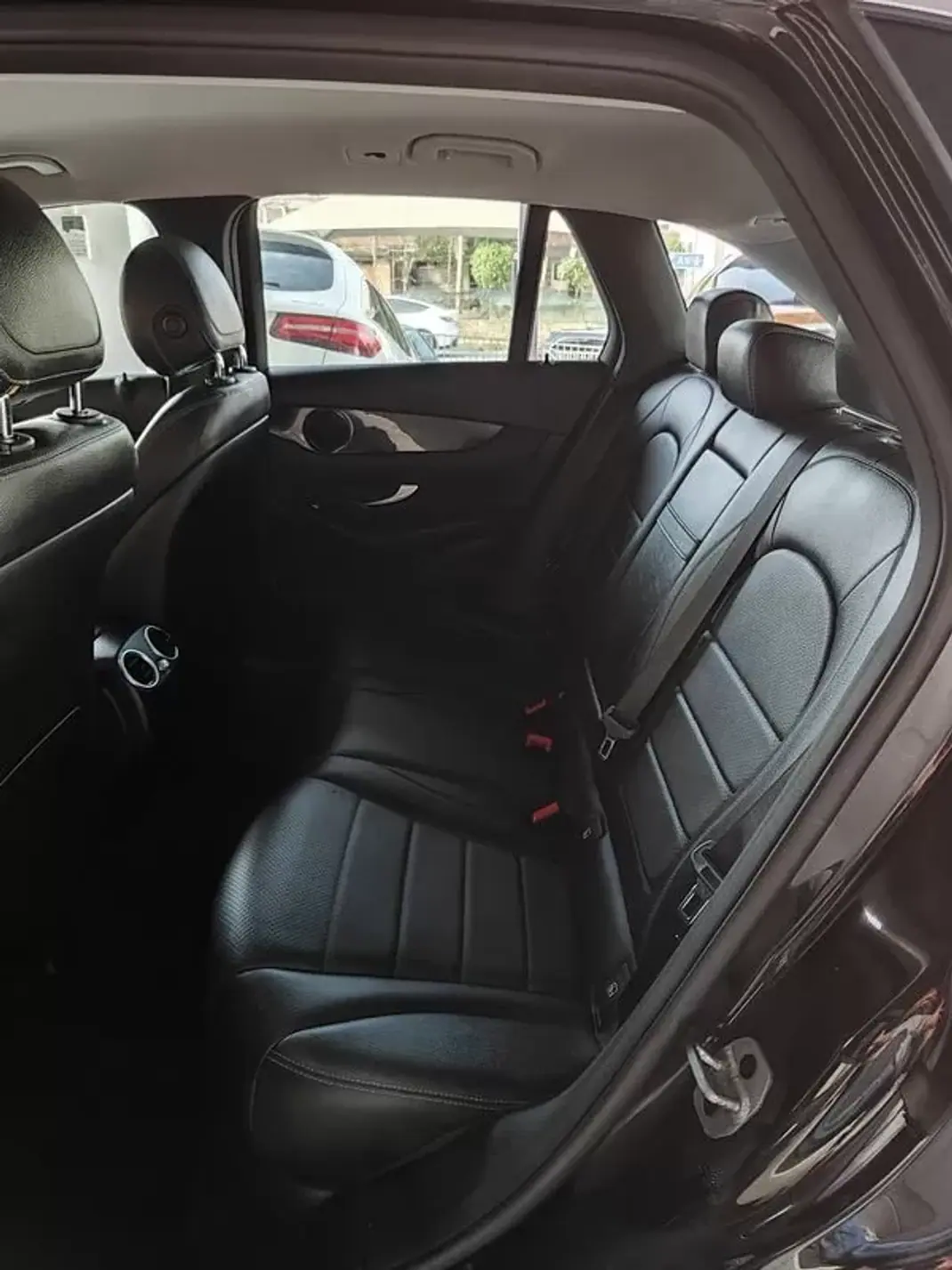 Mercedes-Benz GLC 300 2022 - 41500 EUR, 64500 km - AUTO.MOTO.pt - 64500km - foto 14 de 40