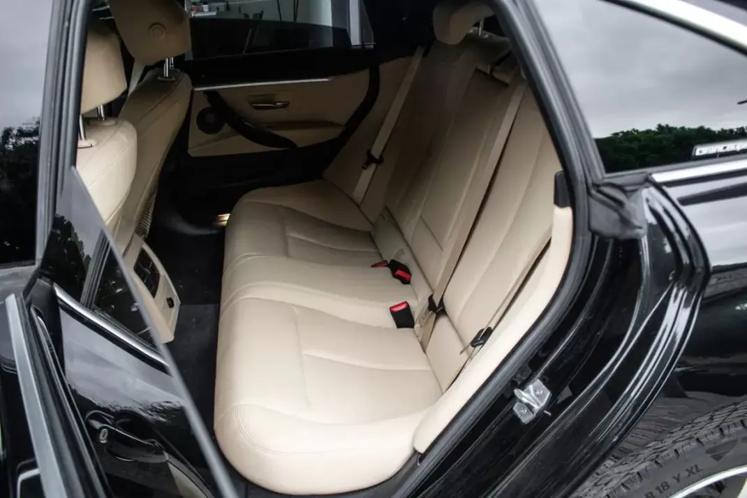 BMW 418 Gran Coupé 2018 - 23900 EUR, 137474 km - 137474km - foto 31 de 46