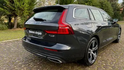 Volvo V60 2020 - 26500 EUR, 129000 km - AUTO.MOTO.pt - 129000km - foto 21 de 25