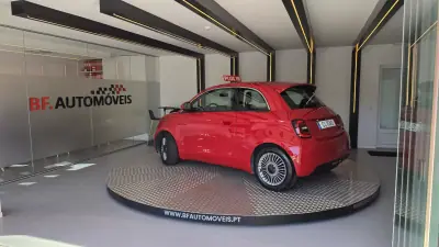 Fiat 500e 2023 - 16500 EUR, 19050 km - 19050km - foto 15 de 54