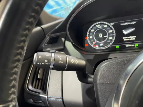 Jaguar E-Pace 2018 - 20899 EUR, 129000 km - 129000km - foto 42 de 48