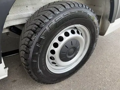 VW 2022 - 21949 EUR, 150000 km - AUTO.MOTO.pt - 150000km - foto 28 de 33