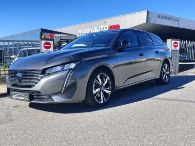 Peugeot 308 2022 - 19500 EUR, 130000 km - AUTO.MOTO.pt - 130000km - foto 9 de 37