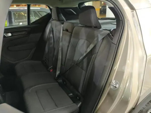 Volvo XC 40 2022 - 28750 EUR, 114610 km - AUTO.MOTO.pt - 114610km - foto 7 de 8