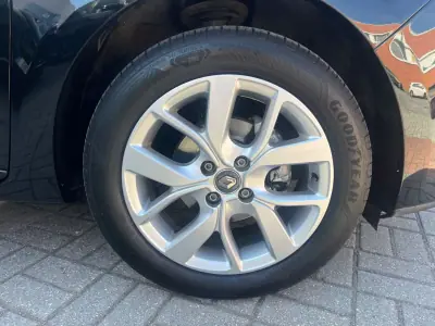Renault Clio 2019 - 12900 EUR, 66000 km - AUTO.MOTO.pt - 66000km - foto 12 de 18