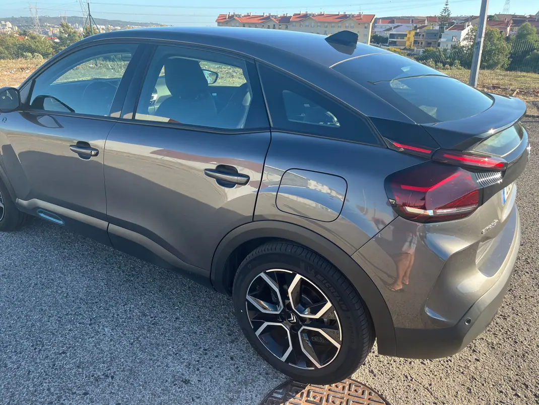 Citroën e-C4 2023 - 20990 EUR, 18450 km - 18450km - foto 4 de 13