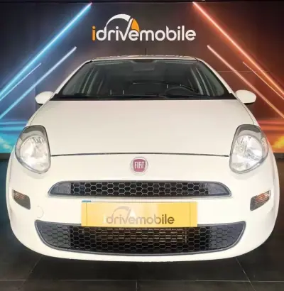 Fiat Punto 2016 - 7990 EUR, 141635 km - AUTO.MOTO.pt - 141635km - foto 9 de 15