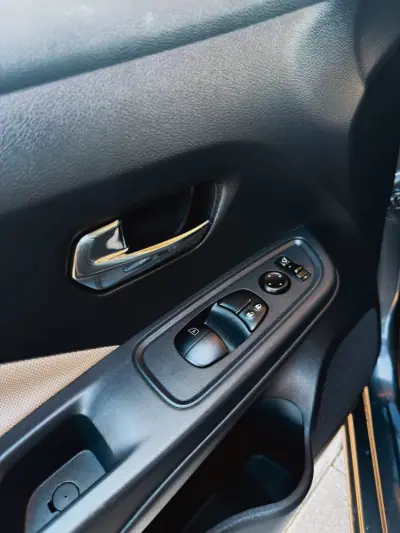 Nissan Micra 2018 - 11500 EUR, 98582 km - 98582km - foto 14 de 14