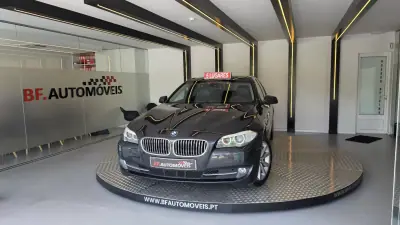 BMW 520 2011 - 10900 EUR, 370543 km - AUTO.MOTO.pt - 370543km - foto 10 de 54