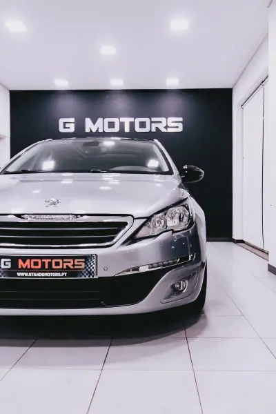 Peugeot 308 SW 2014 - 12900 EUR, 210000 km - AUTO.MOTO.pt - 210000km - foto 19 de 20