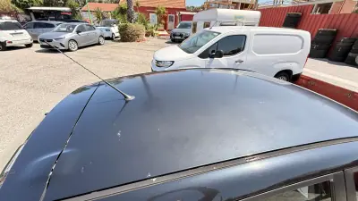 Mazda 3 2005 - 3500 EUR, 168000 km - AUTO.MOTO.pt - 168000km - foto 19 de 49