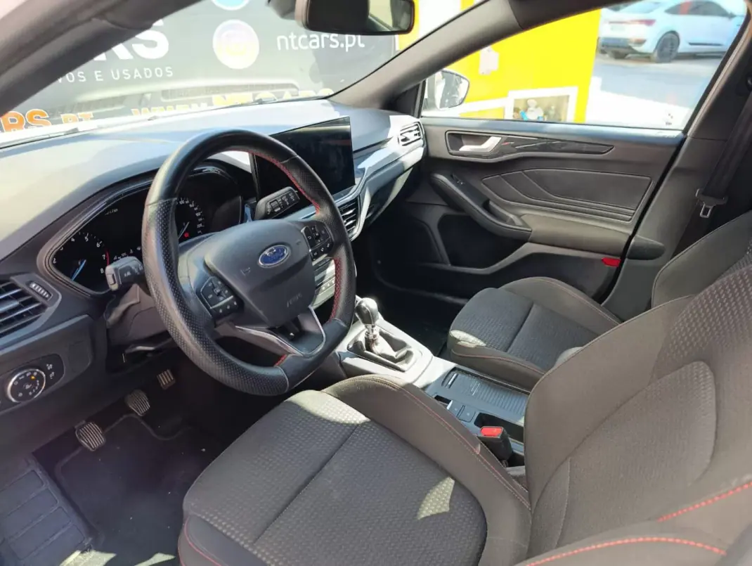 Ford Focus SW 2023 - 15900 EUR, 93763 km - 93763km - foto 12 de 14