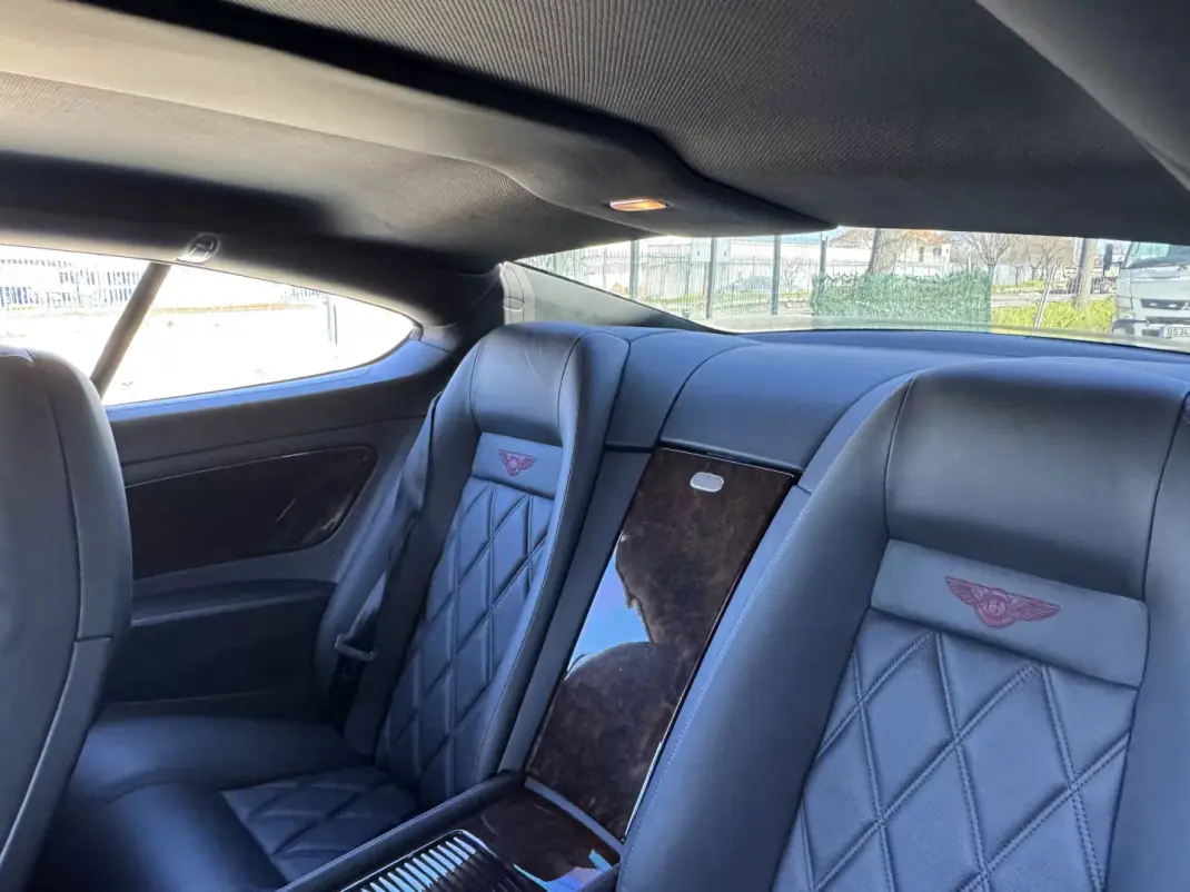 Bentley Continental 2009 - 95000 EUR, 60000 km - AUTO.MOTO.pt - 60000km - foto 15 de 23