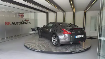 Nissan 370 Z 2010 - 39900 EUR, 111567 km - AUTO.MOTO.pt - 111567km - foto 3 de 62
