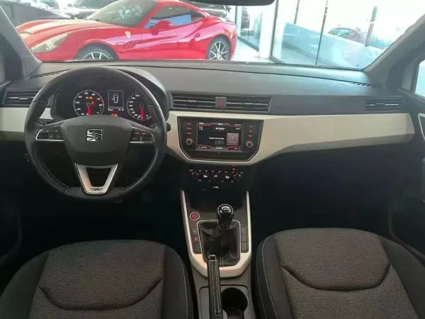 SEAT Arona 2020 - 15490 EUR, 59460 km - AUTO.MOTO.pt - 59460km - foto 21 de 39