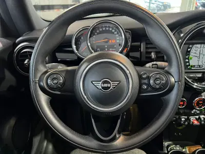 MINI Cooper 2019 - 24800 EUR, 28470 km - AUTO.MOTO.pt - 28470km - foto 12 de 31
