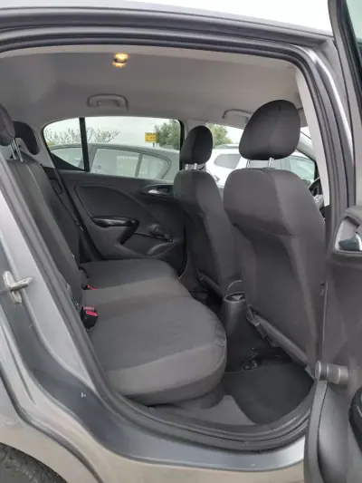 Opel Corsa 2019 - 10900 EUR, 80000 km - AUTO.MOTO.pt - 80000km - foto 8 de 13