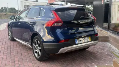 Volvo V40 Cross Country 2015 - 1 EUR, 185000 km - AUTO.MOTO.pt - 185000km - foto 8 de 26