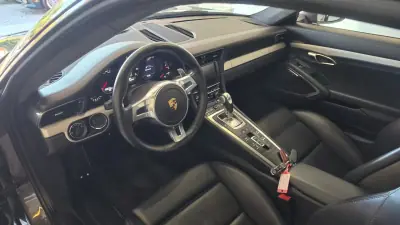 Porsche 911 2012 - 89750 EUR, 89578 km - 89578km - foto 51 de 69