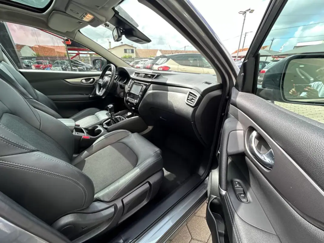 Nissan Qashqai 2019 - 17990 EUR, 157169 km - 157169km - foto 25 de 26