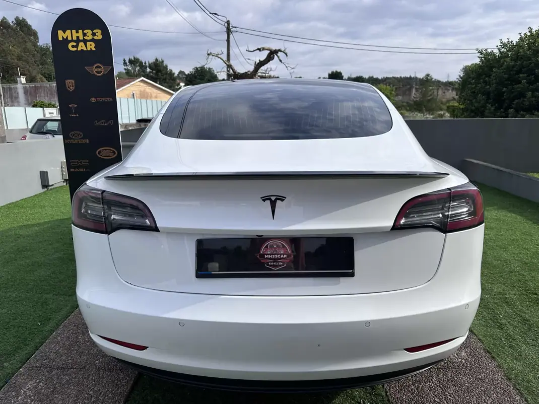 Tesla Model 3 2019 - 15500 EUR, 333000 km - AUTO.MOTO.pt - 333000km - foto 10 de 62