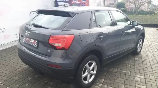 Audi Q2 2018 - 18850 EUR, 149862 km - AUTO.MOTO.pt - 149862km - foto 16 de 29
