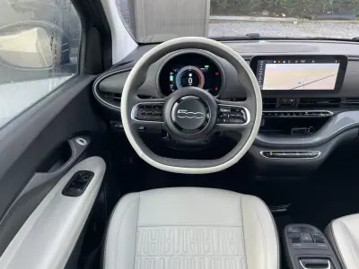 Fiat 500e 2022 - 17995 EUR, 18338 km - AUTO.MOTO.pt - 18338km - foto 4 de 45