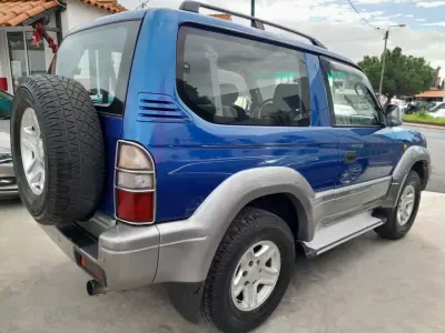 Toyota Land Cruiser 1997 - 24500 EUR, 135000 km - AUTO.MOTO.pt - 135000km - foto 4 de 24