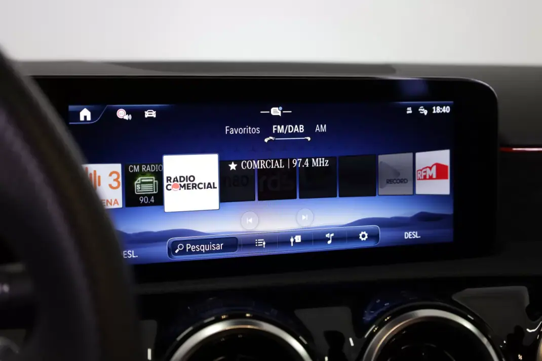 Mercedes-Benz A 180 Limousine 2025 - 39990 EUR, 6272 km - AUTO.MOTO.pt - 6272km - foto 36 de 47