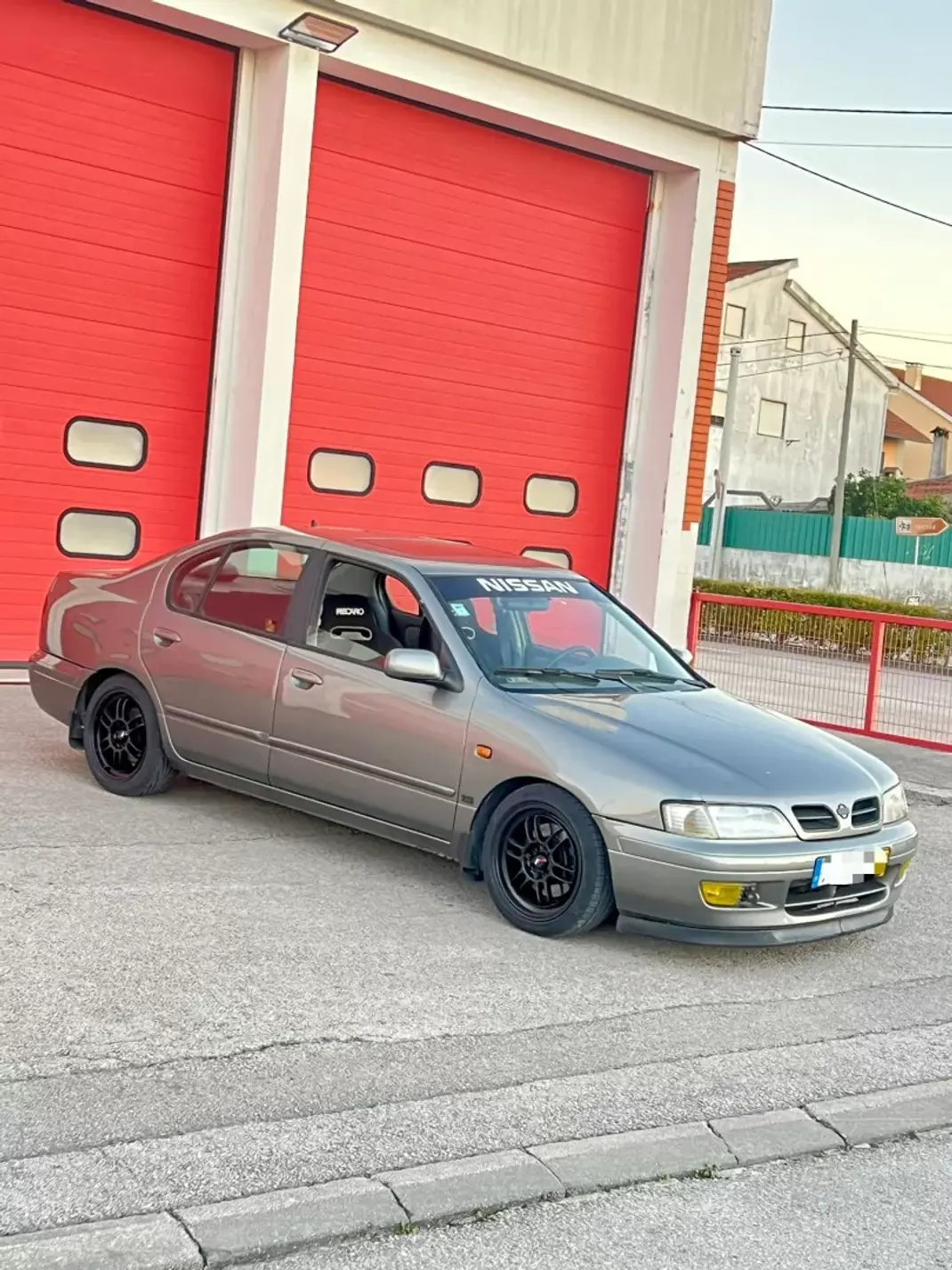 Nissan Primera 1997 - 4999 EUR, 200000 km - 200000km - foto 3 de 6