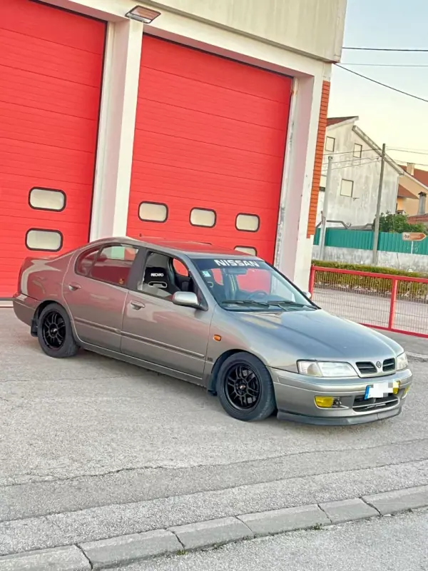 Nissan Primera 1997 - 4999 EUR, 200000 km - 200000km - foto 3 de 6