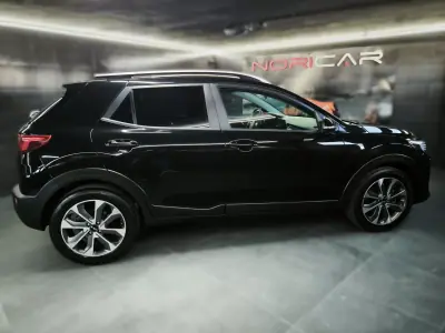 Kia Stonic 2024 - 17950 EUR, 9000 km - AUTO.MOTO.pt - 9000km - foto 17 de 46