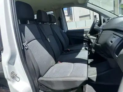 Mercedes-Benz Vito 2010 - 14900 EUR, 340000 km - AUTO.MOTO.pt - 340000km - foto 40 de 47