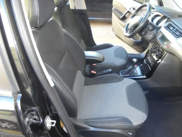 Citroën C3 2014 - 6750 EUR, 105000 km - AUTO.MOTO.pt - 105000km - foto 19 de 31