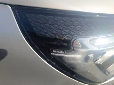Renault Clio 2019 - 10900 EUR, 199948 km - AUTO.MOTO.pt - 199948km - foto 10 de 27
