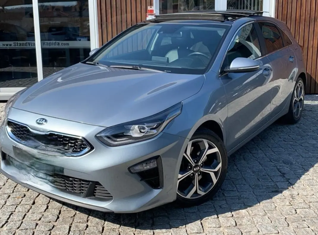 Kia Ceed 2019 - 15000 EUR, 60000 km - AUTO.MOTO.pt - 60000km - foto 1 de 6
