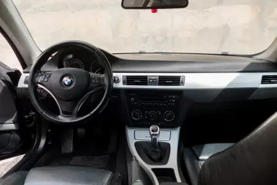 BMW 320 2007 - 12490 EUR, 230000 km - AUTO.MOTO.pt - 230000km - foto 37 de 42