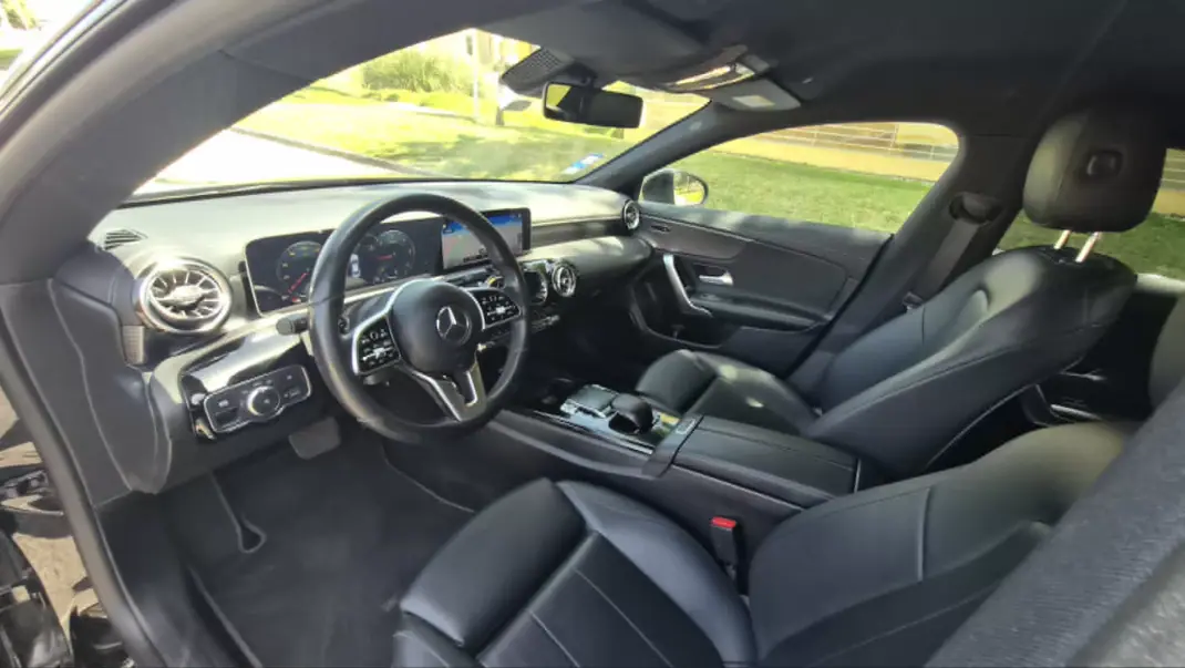 Mercedes-Benz CLA 180 2020 - 24890 EUR, 105000 km - AUTO.MOTO.pt - 105000km - foto 2 de 12