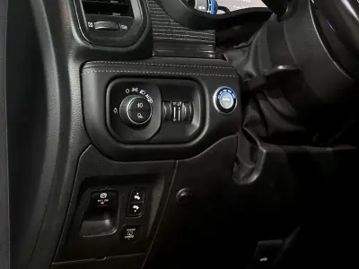 Dodge RAM 2020 - 109900 EUR, 41242 km - AUTO.MOTO.pt - 41242km - foto 26 de 38