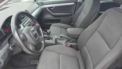 Audi A4 2007 - 5590 EUR, 300000 km - AUTO.MOTO.pt - 300000km - foto 9 de 19