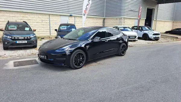Tesla Model 3 2019 - 22500 EUR, 113000 km - AUTO.MOTO.pt - 113000km - foto 2 de 53