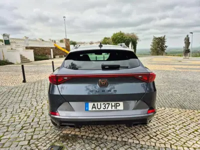 Cupra Formentor 2022 - 28900 EUR, 110907 km - AUTO.MOTO.pt - 110907km - foto 5 de 24
