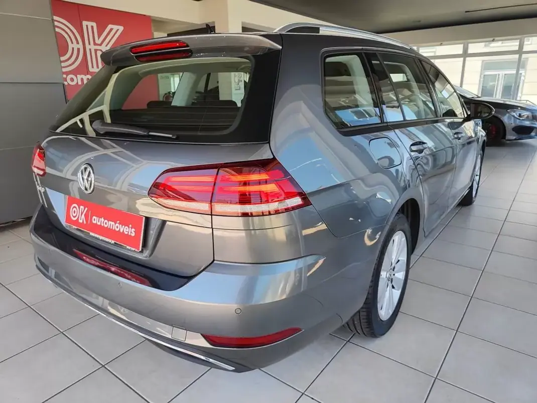 Volkswagen Golf Variant 2019 - 18250 EUR, 35000 km - 35000km - foto 3 de 23