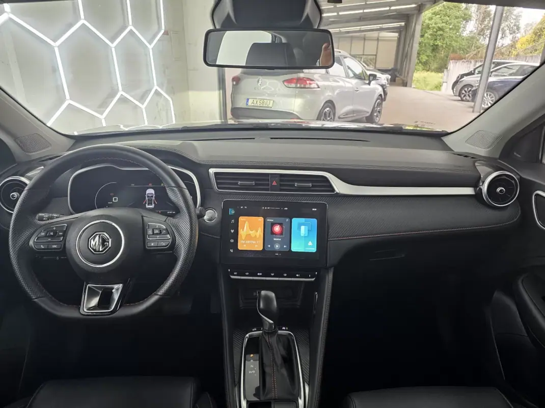 MG ZS 2025 - 23500 EUR, 20197 km - AUTO.MOTO.pt - 20197km - foto 16 de 41