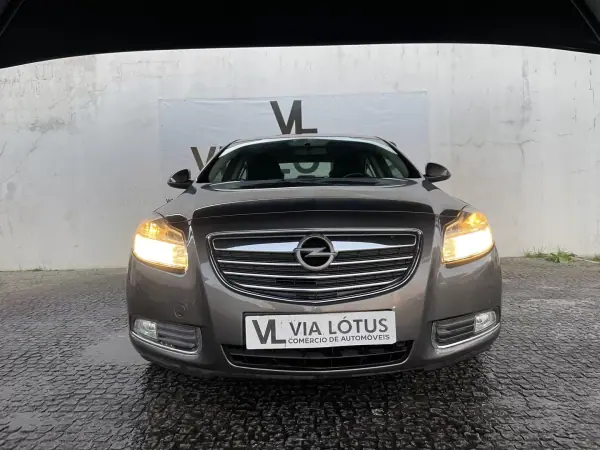 Opel Insignia 2013 - 8500 EUR, 275804 km - AUTO.MOTO.pt - 275804km - foto 2 de 14