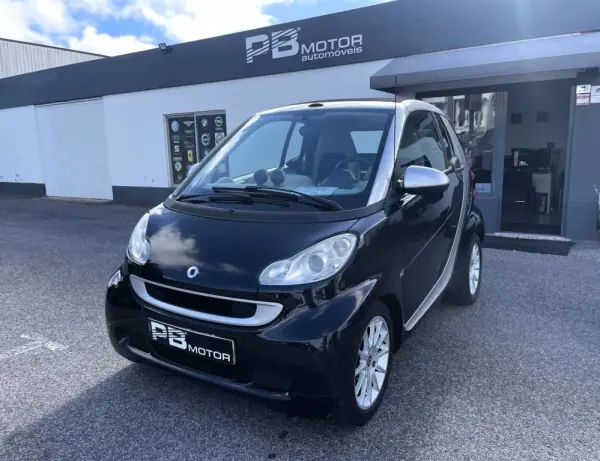 Smart Fortwo Cabrio 2011 - 8900 EUR, 129245 km - AUTO.MOTO.pt - 129245km - foto 2 de 29